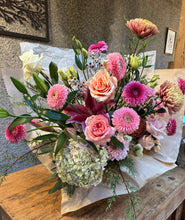 Load image into Gallery viewer, Fresh Flowers

